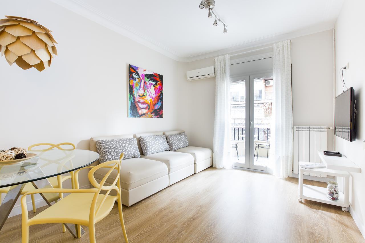 Eixample Apartment *